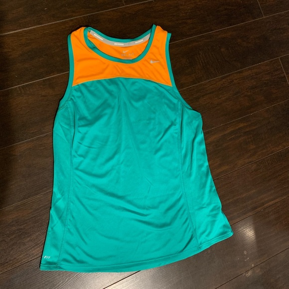 Nike Women’s Running Tank - Picture 3 of 5